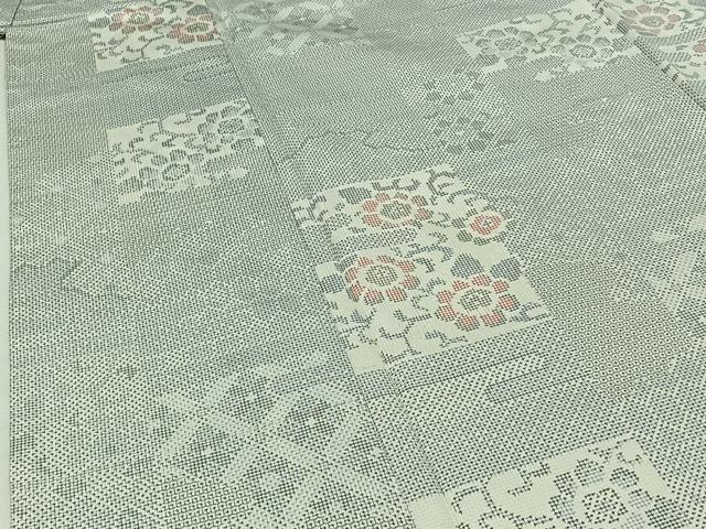 平和屋着物▽本場大島紬 白大島 単衣 120亀甲 吉祥色紙花文 正絹 逸品 AABB1411jh