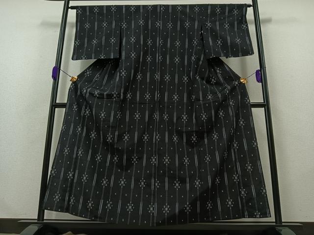 平和屋着物▽上質な紬 単衣 絣柄 黒地 正絹 逸品 AABB1428jh