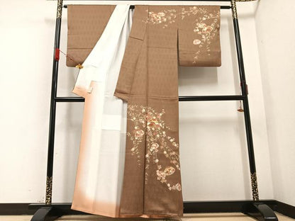 平和屋着物●訪問着　駒刺繍　貝合わせ花文　金彩　正絹　逸品　AABB1483ph