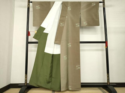 平和屋着物●上質な紬　花蝶文　正絹　逸品　AABB2011ck