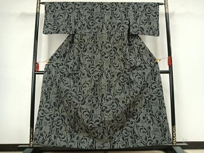 平和屋着物▽上質な紬　単衣　草花文　黒地　正絹　逸品　AABB2342fy