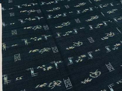 平和屋着物▽上質な紬　単衣　琉球絣文様　正絹　逸品　AABB2450jh