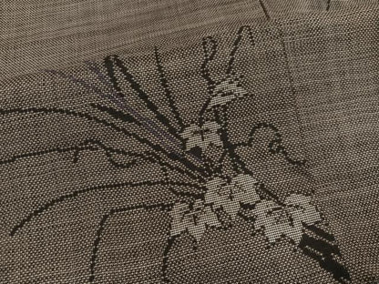 平和屋着物●本場大島紬　カタス9マルキ　草花文　正絹　逸品　AABB2937ph