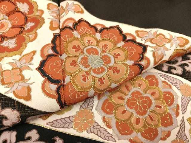 平和屋着物●豪華黒留袖　駒刺繍　花唐草文　金彩　正絹　逸品　AABB2960ph