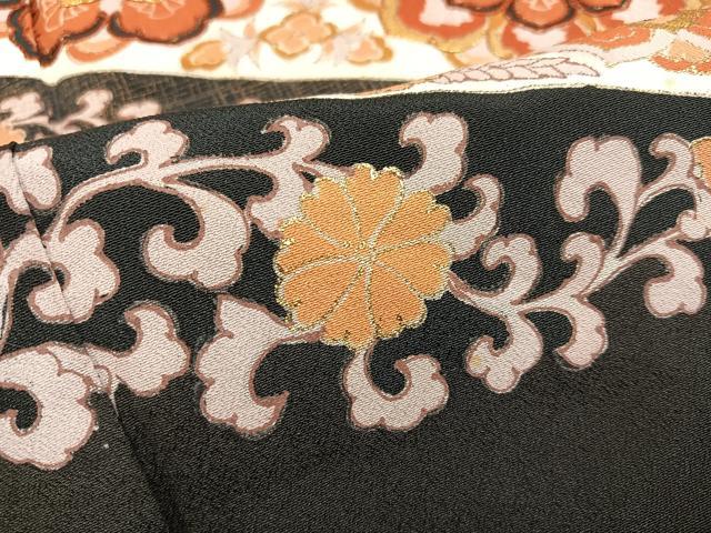 平和屋着物●豪華黒留袖　駒刺繍　花唐草文　金彩　正絹　逸品　AABB2960ph