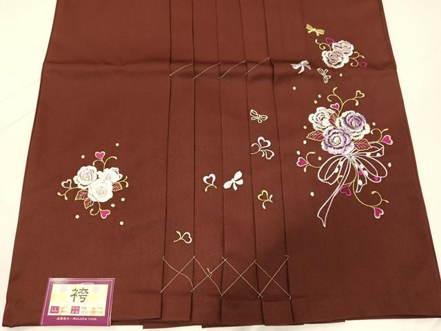 平和屋着物●行灯袴　刺繍　舞花文　金糸　洗える着物　未使用　AABB2983ph
