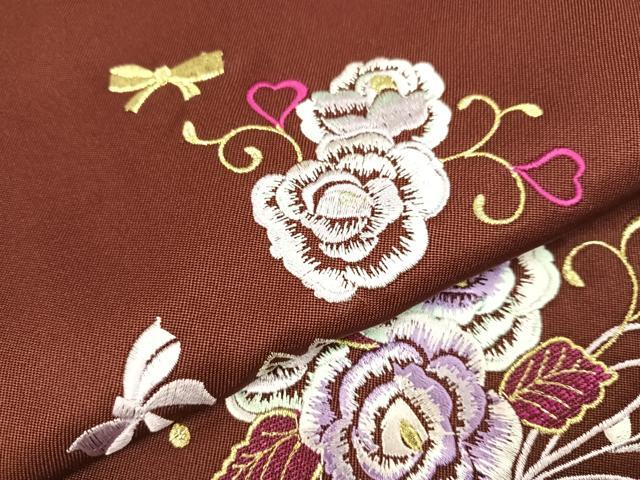 平和屋着物●行灯袴　刺繍　舞花文　金糸　洗える着物　未使用　AABB2983ph