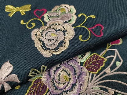 平和屋着物●行灯袴　刺繍　舞花文　金糸　洗える着物　未使用　AABB2986ph