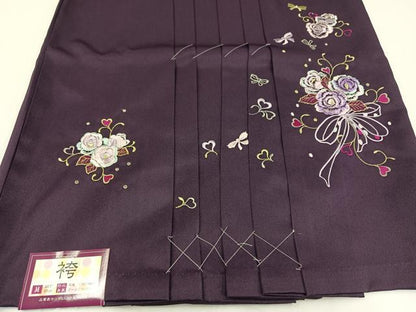 平和屋着物●行灯袴　刺繍　舞花文　金糸　洗える着物　未使用　AABB2987ph
