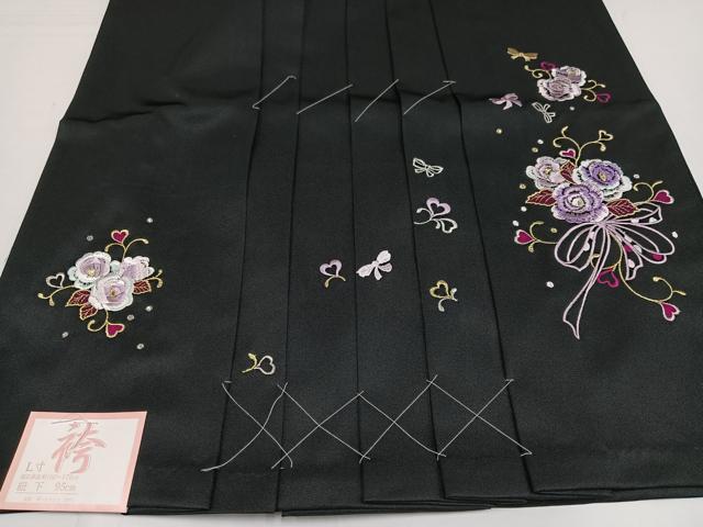 平和屋着物●行灯袴　刺繍　舞花文　黒地　金糸　洗える着物　未使用　AABB2990ph