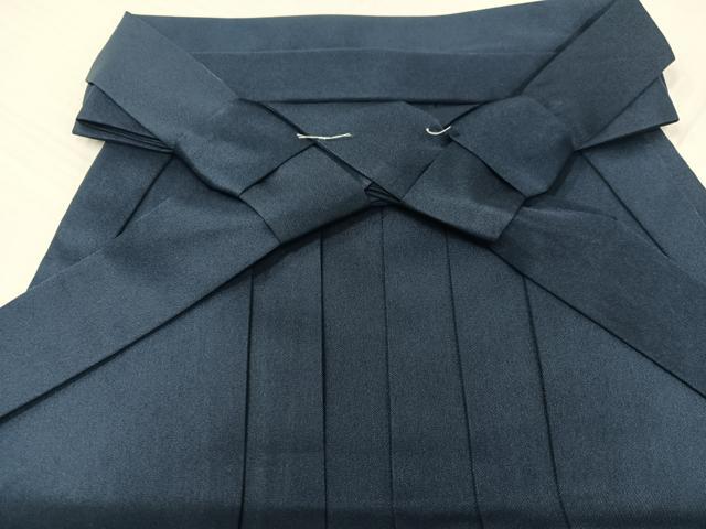 平和屋着物●行灯袴　刺繍　舞花文　金糸　洗える着物　未使用　AABB2993ph
