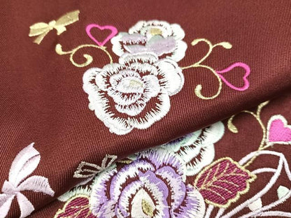 平和屋着物●行灯袴　刺繍　舞花文　金糸　洗える着物　未使用　AABB2994ph
