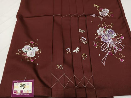 平和屋着物●行灯袴　刺繍　舞花文　金糸　洗える着物　未使用　AABB3601ph