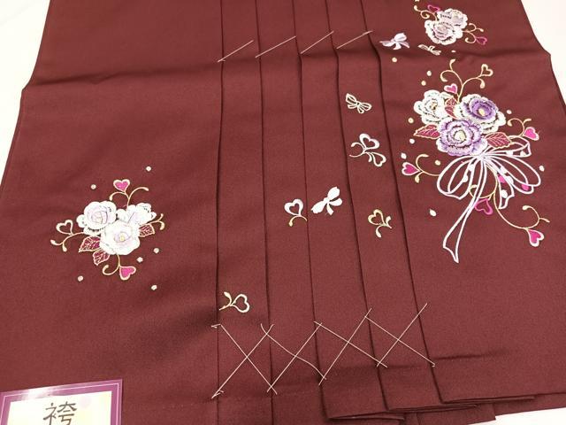 平和屋着物●行灯袴　刺繍　舞花文　金糸　洗える着物　未使用　AABB3604ph
