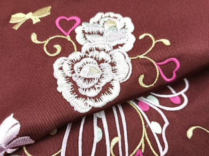 平和屋着物●行灯袴　刺繍　舞花文　金糸　洗える着物　未使用　AABB3608ph