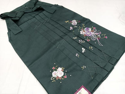 平和屋着物●行灯袴　刺繍　舞花文　金糸　洗える着物　未使用　AABB3616ph