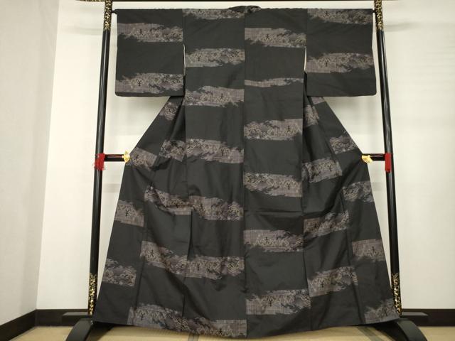 平和屋着物●本場大島紬 カタス7マルキ 横段風景文 黒地 正絹 逸品 AABB3876ck