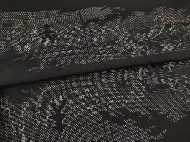 平和屋着物●本場大島紬 カタス7マルキ 横段風景文 黒地 正絹 逸品 AABB3876ck