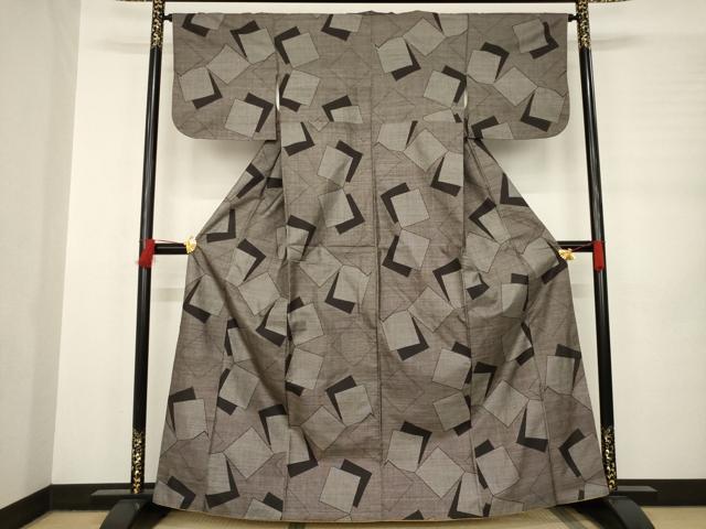 平和屋着物●本場大島紬　カタス9マルキ　色紙重ね文　正絹　逸品　AABB4473ck