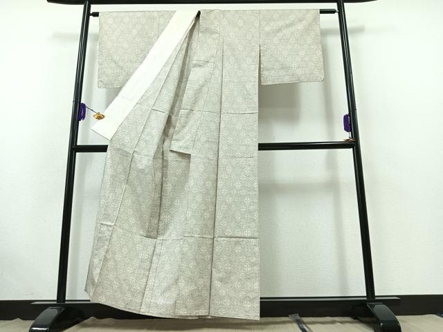 平和屋着物▽本場大島紬 白大島 単衣 7マルキ 亀甲花文 正絹 逸品 AABB5215jh