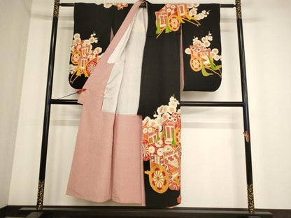 平和屋着物∵女の子 十三参り 子供 祝着・長襦袢(無双仕立て)セット 駒刺繍 御所車梅文 黒地 金彩 逸品 AABB5617ja