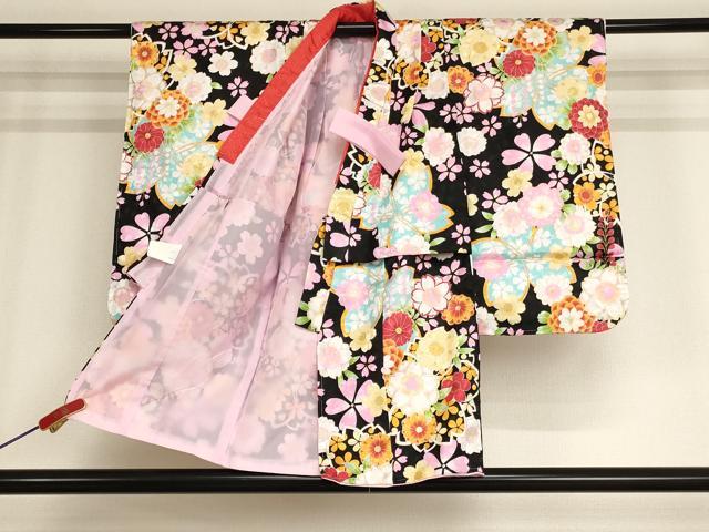 平和屋着物[]七五三　女の子　３歳　祝着　三つ身　長襦袢(単衣)・被布・小物セット　花尽くし文　黒地　金彩　未使用　AABB5781ja