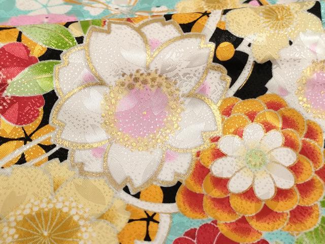 平和屋着物[]七五三　女の子　３歳　祝着　三つ身　長襦袢(単衣)・被布・小物セット　花尽くし文　黒地　金彩　未使用　AABB5781ja