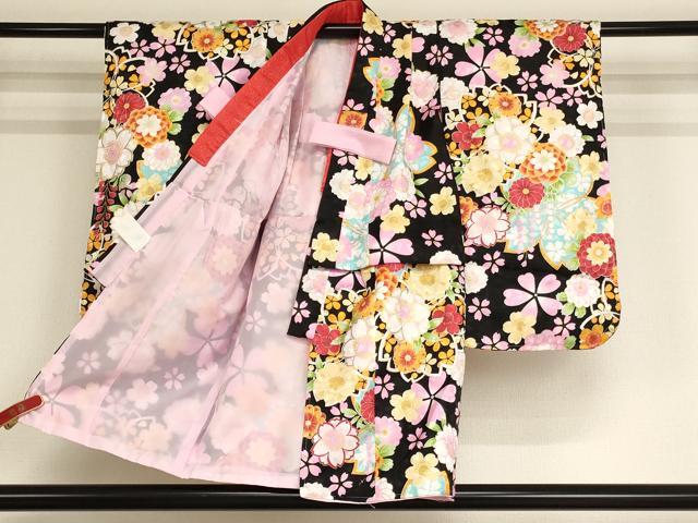 平和屋着物[]七五三　女の子　３歳　祝着　三つ身　長襦袢(単衣)・被布・小物セット　花尽くし文　黒地　金彩　未使用　AABB5783ja