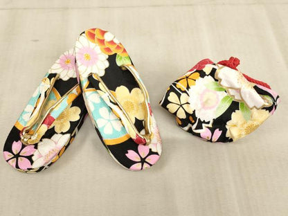 平和屋着物[]七五三　女の子　３歳　祝着　三つ身　長襦袢(単衣)・被布・小物セット　花尽くし文　黒地　金彩　未使用　AABB5784ja