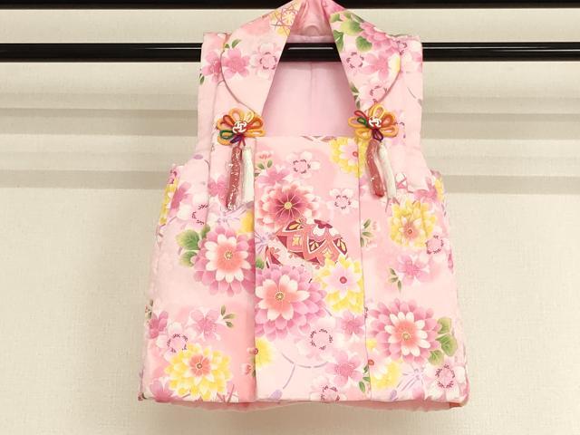 平和屋着物[]七五三　女の子　３歳　祝着　三つ身　長襦袢(単衣)・被布・小物セット　花手毬文　暈し染め　金彩　未使用　AABB5787ja