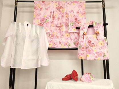 平和屋着物[]七五三　女の子　３歳　祝着　三つ身　長襦袢(単衣)・被布・小物セット　花手毬文　暈し染め　金彩　未使用　AABB5792ja