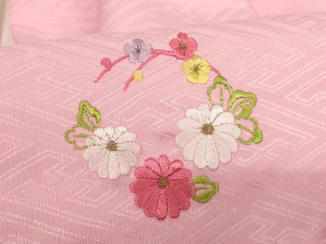 平和屋着物[]七五三　女の子　３歳　被布　式部浪漫　刺繍　花丸文　洗える着物　未使用　AABB5819ja