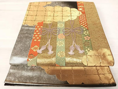 平和屋着物◎六通柄袋帯　唐織　法典華禮文　金糸　正絹　逸品　AABB6082yx