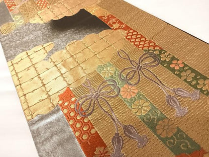 平和屋着物◎六通柄袋帯　唐織　法典華禮文　金糸　正絹　逸品　AABB6082yx