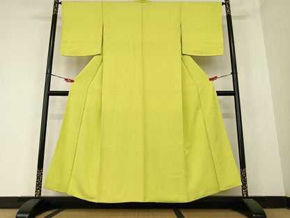 平和屋着物●上質な色無地　唐草地紋　抹茶色　証紙付き　正絹　逸品　AABB6413zg