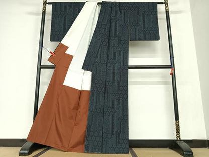 平和屋着物●上質な紬 草花間道 麻の葉文様 正絹 逸品 未使用 AABB6461zg