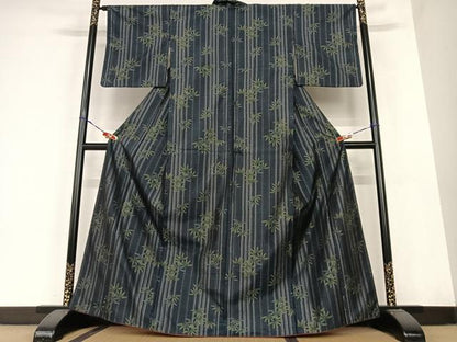平和屋着物●本場大島紬　笹竹文　正絹　逸品　AABB6487zg