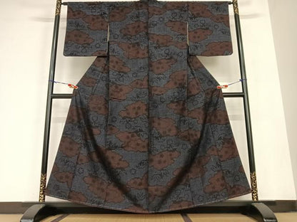 平和屋着物●本場結城紬　重要無形文化財　80亀甲　雲重ね笹梅文　正絹　逸品　AABB6568zg