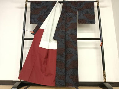 平和屋着物●本場結城紬　重要無形文化財　80亀甲　雲重ね笹梅文　正絹　逸品　AABB6568zg