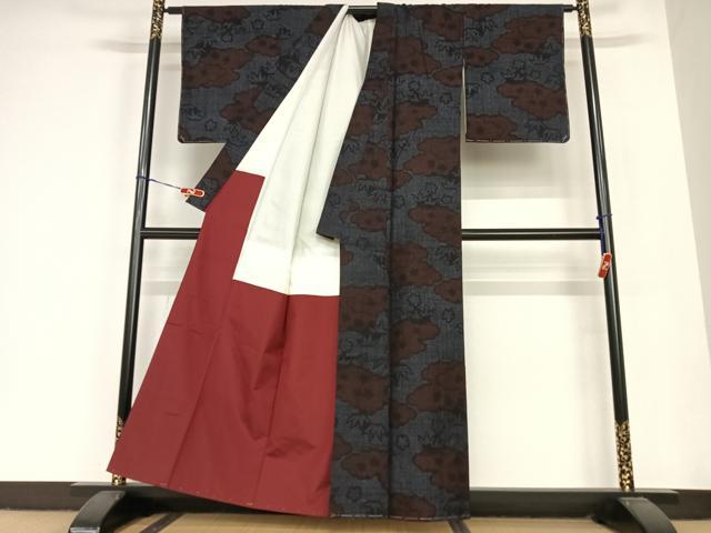 平和屋着物●本場結城紬　重要無形文化財　80亀甲　雲重ね笹梅文　正絹　逸品　AABB6568zg