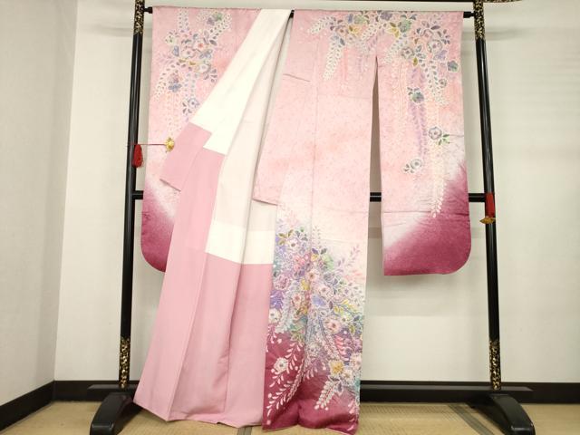 平和屋着物●伯河貞雄 振袖 辻が花 絞り 舞花文 暈し染め 金通し地 正絹 逸品 AABB7325ck