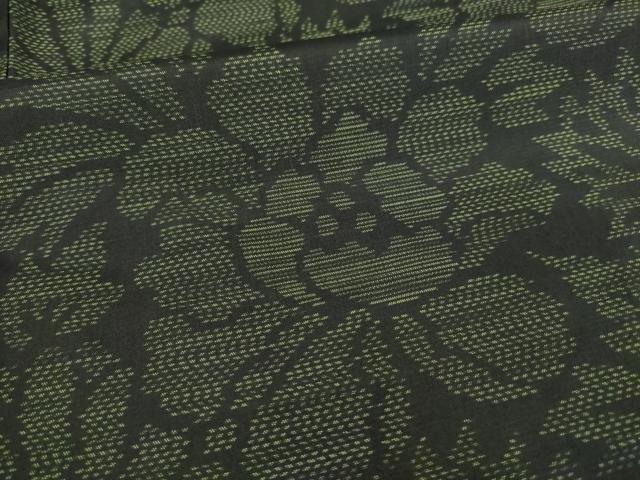 平和屋着物●本場大島紬 草花文 黒地 正絹 逸品 AABB7336ck