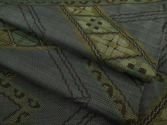 平和屋着物●本場大島紬 一元7マルキ 幾何学花菱文 正絹 逸品 AABB7344ck