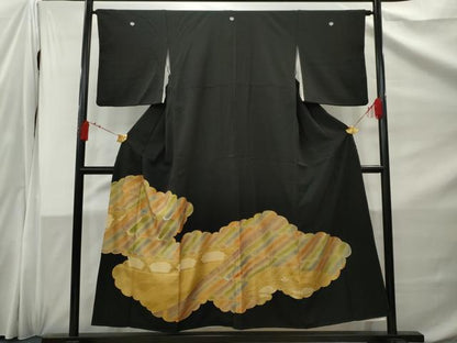 平和屋着物■豪華黒留袖　駒刺繍　雲取り文　金彩　正絹　逸品　AABB7970nf