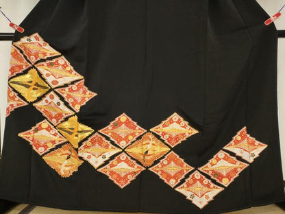 平和屋着物■豪華黒留袖　駒刺繍　松皮菱双鶴花文　金彩　正絹　逸品　AABB8047br