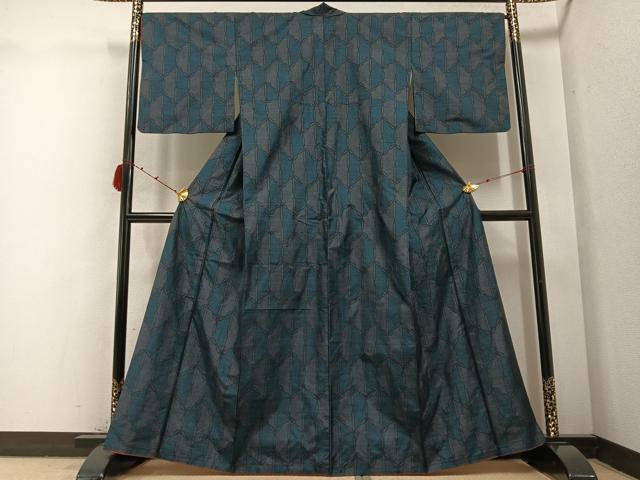 平和屋着物●本場大島紬 カタス7マルキ 幾何学文様 正絹 逸品 AABB8164ph