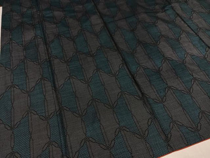 平和屋着物●本場大島紬 カタス7マルキ 幾何学文様 正絹 逸品 AABB8164ph