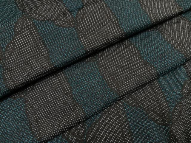 平和屋着物●本場大島紬 カタス7マルキ 幾何学文様 正絹 逸品 AABB8164ph