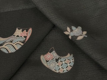 平和屋着物＊夏物 小紋 絽 地紙花文 黒地 正絹 逸品 AABB8651st