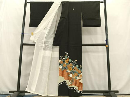 平和屋着物■豪華黒留袖　駒刺繍　草花文　金彩　正絹　逸品　AABB9319oa